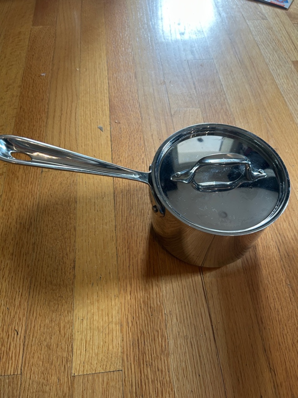 All-Clad Stainless Steel Saucepan with Lid - 2 Qt